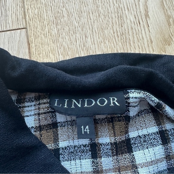 Lindor vintage short sleeves button down blouse plaid - 14 - Picture 12 of 12